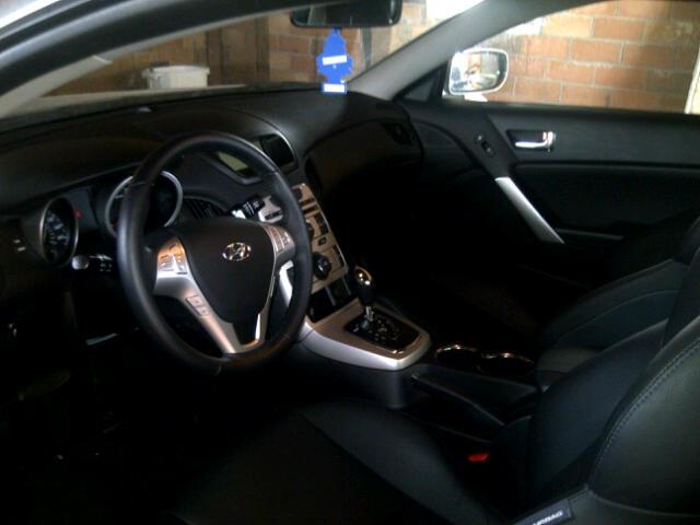 Hyundai Genesis Coupe 2010 photo 3