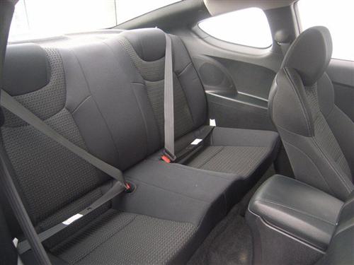 Hyundai Genesis Coupe 2010 photo 2