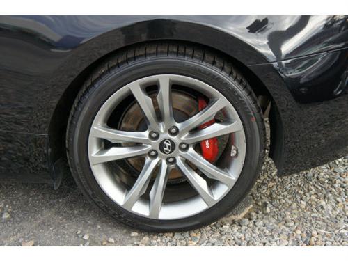 Hyundai Genesis Coupe 2010 photo 2