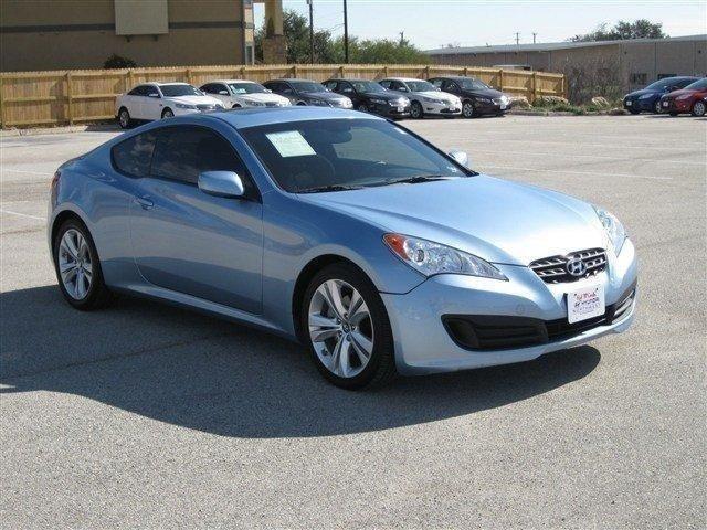 Hyundai Genesis Coupe 2011 photo 2
