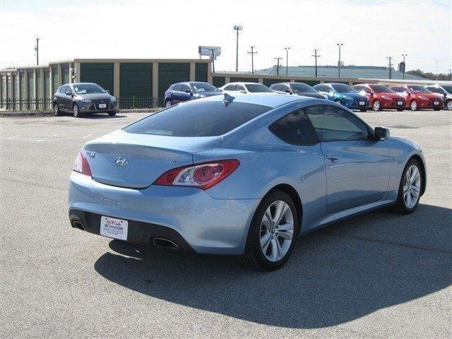 Hyundai Genesis Coupe 2011 photo 3