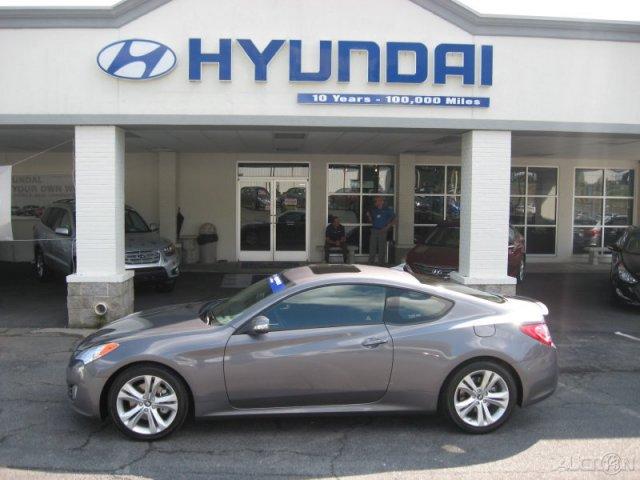 Hyundai Genesis Coupe AWD 4dr SLT1 Coupe