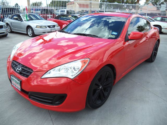 Hyundai Genesis Coupe 2011 photo 1