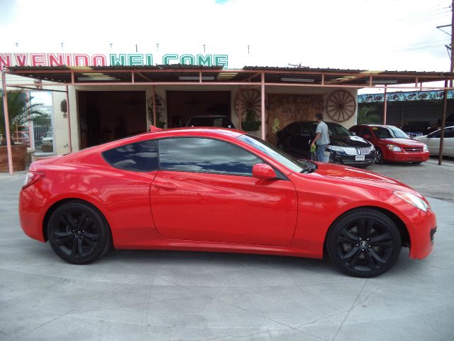 Hyundai Genesis Coupe 2011 photo 3