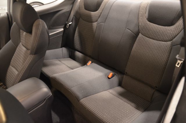 Hyundai Genesis Coupe 2011 photo 14