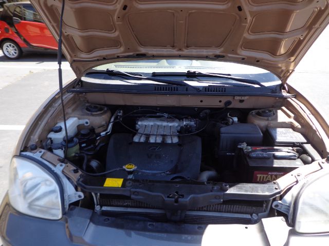 Hyundai Santa Fe 2001 photo 10