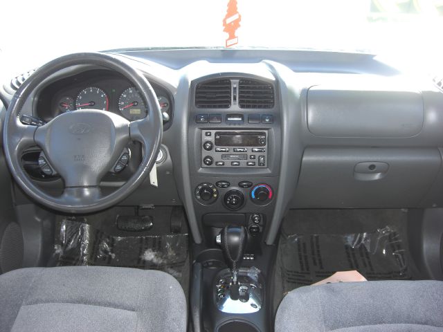 Hyundai Santa Fe 2003 photo 1