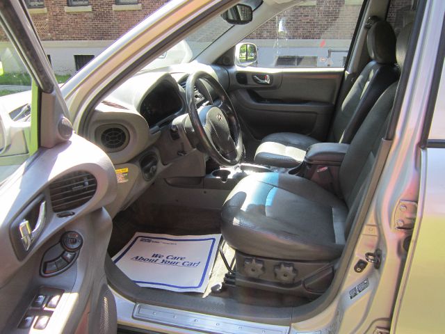 Hyundai Santa Fe 2003 photo 2