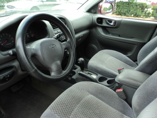 Hyundai Santa Fe S Sedan SUV