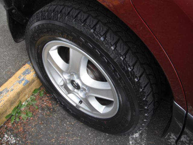 Hyundai Santa Fe S Sedan SUV