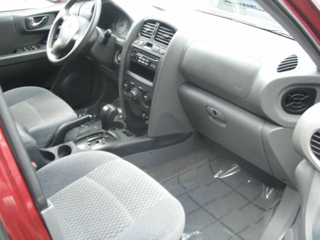 Hyundai Santa Fe 2003 photo 3