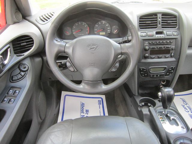 Hyundai Santa Fe 2003 photo 2