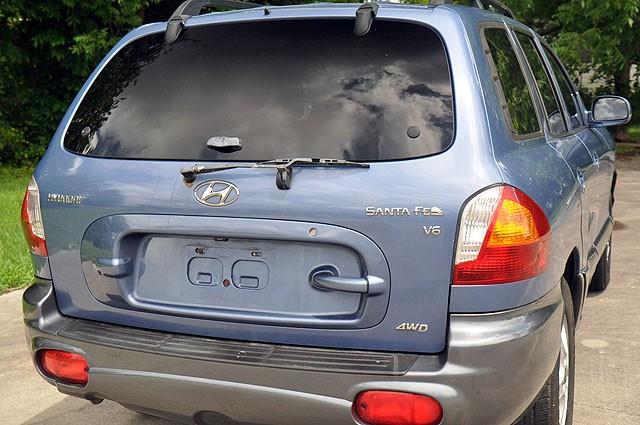 Hyundai Santa Fe 2003 photo 2