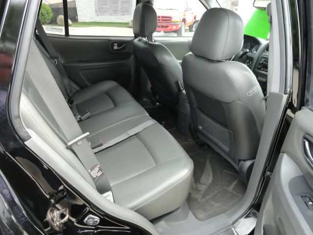 Hyundai Santa Fe 2003 photo 2