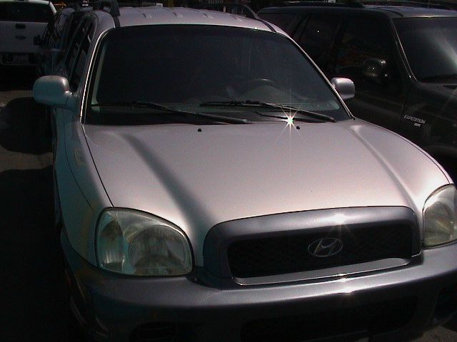 Hyundai Santa Fe S Sedan SUV