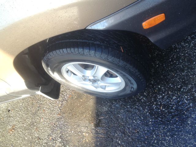 Hyundai Santa Fe 2003 photo 2