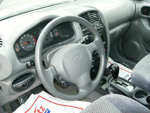 Hyundai Santa Fe 2004 photo 5