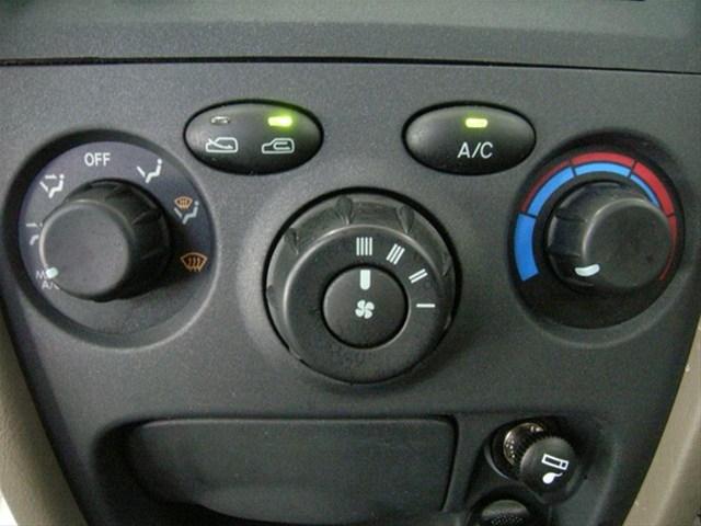 Hyundai Santa Fe WS Reg. Cab 6.5-ft. Bed 2WD Sport Utility