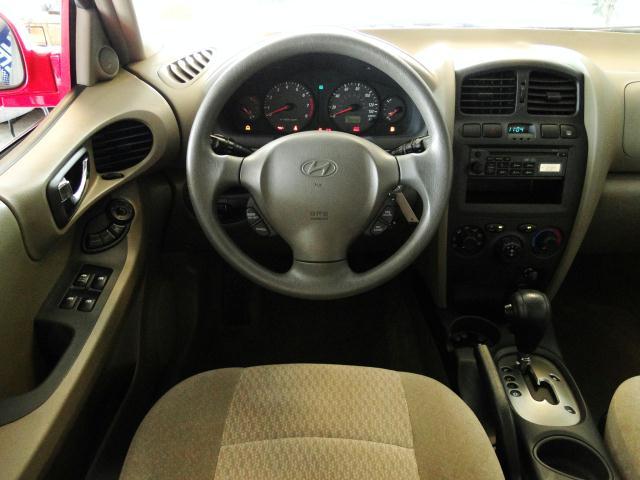 Hyundai Santa Fe 2004 photo 2