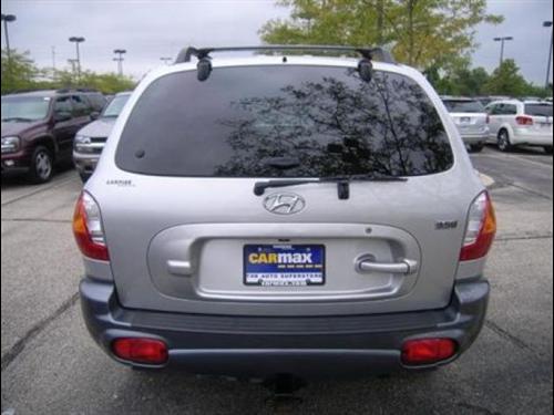 Hyundai Santa Fe 2004 photo 2