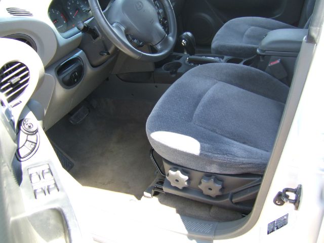 Hyundai Santa Fe 2004 photo 2