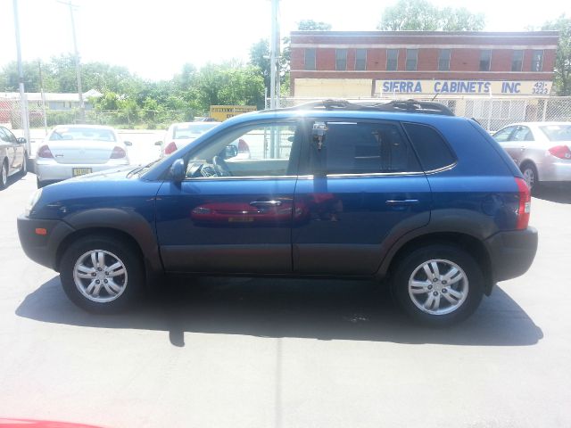 Hyundai Santa Fe 2004 photo 1