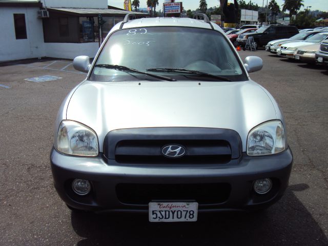 Hyundai Santa Fe 2005 photo 2