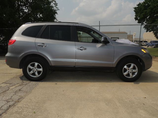 Hyundai Santa Fe Reg. Cab 8-ft. Bed 2WD SUV