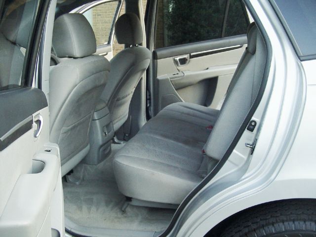 Hyundai Santa Fe FWD 4dr Sport SUV