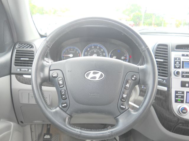 Hyundai Santa Fe SLT 25 SUV