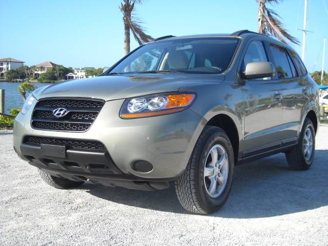 Hyundai Santa Fe FWD 4dr Sport Sport Utility