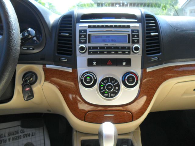 Hyundai Santa Fe 2008 photo 2