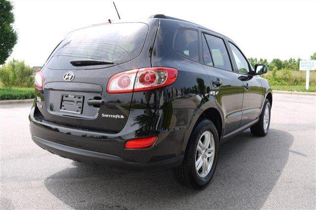 Hyundai Santa Fe 2010 photo 4