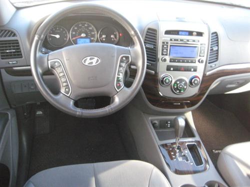 Hyundai Santa Fe SE Other