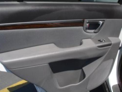 Hyundai Santa Fe 2010 photo 3