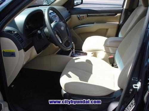 Hyundai Santa Fe 2010 photo 2