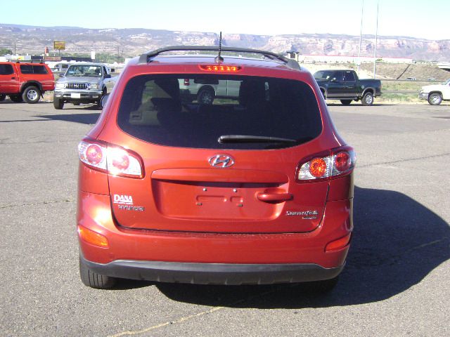 Hyundai Santa Fe 2010 photo 4