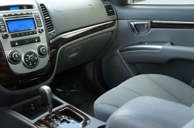 Hyundai Santa Fe 2010 photo 19