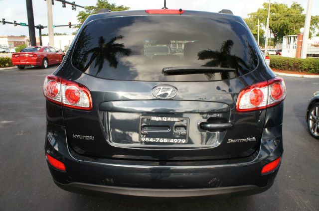 Hyundai Santa Fe 2010 photo 24