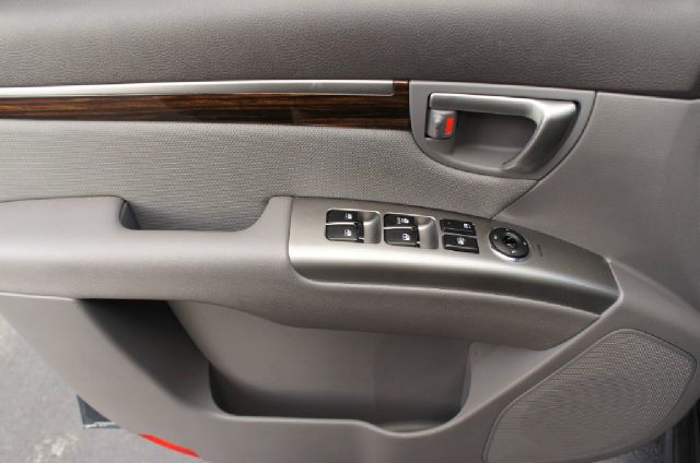 Hyundai Santa Fe 2010 photo 8