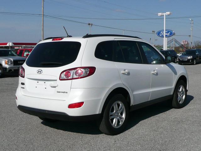 Hyundai Santa Fe 2010 photo 2