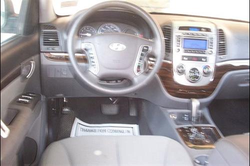 Hyundai Santa Fe 2010 photo 4