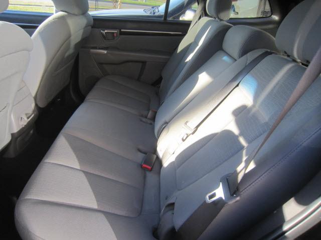 Hyundai Santa Fe 2010 photo 3
