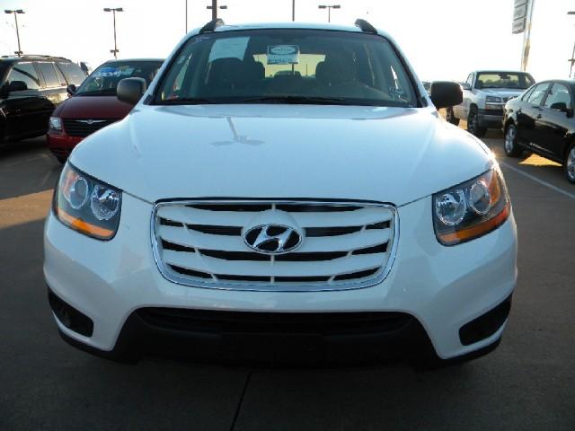 Hyundai Santa Fe 2011 photo 1