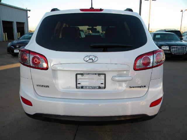 Hyundai Santa Fe 2011 photo 4