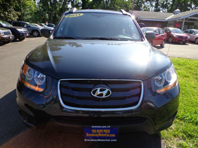 Hyundai Santa Fe 2011 photo 1