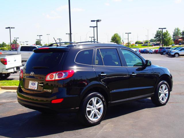 Hyundai Santa Fe 2011 photo 3