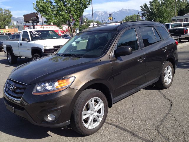 Hyundai Santa Fe 2011 photo 2