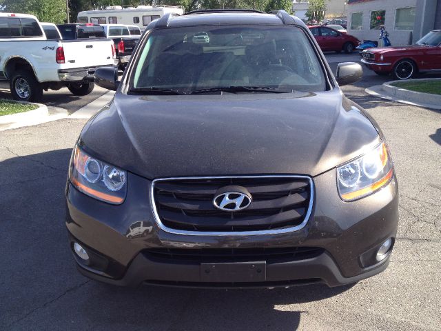 Hyundai Santa Fe 2011 photo 3