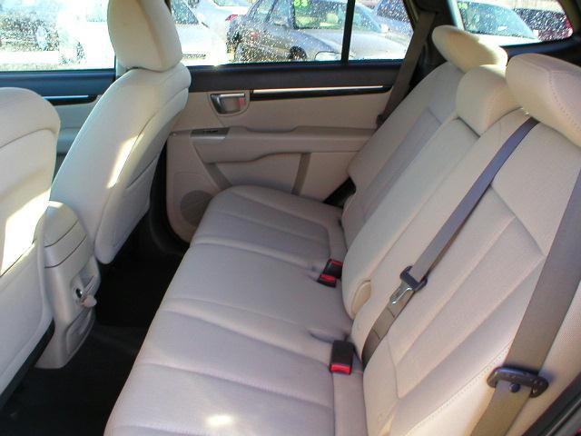 Hyundai Santa Fe 2011 photo 4